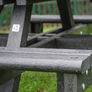 En närbild av ett Pembridge picknickbord