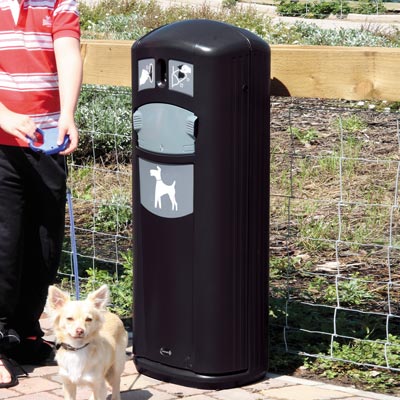 Hundlatrin med dispenser för hundpåsar Retriever City™