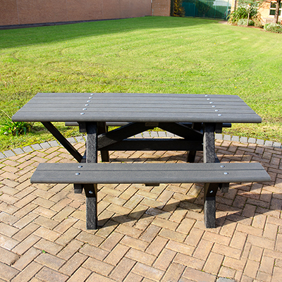 Rullstolsanpassat Picknickbord Clifton™